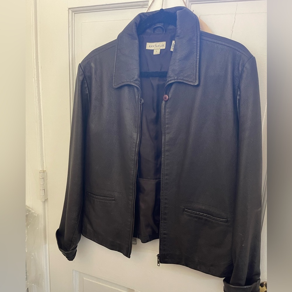 Women’s LARGE - Ann Taylor Soft 100% Leather Zip Jacket Moto Bomber Fully Lined